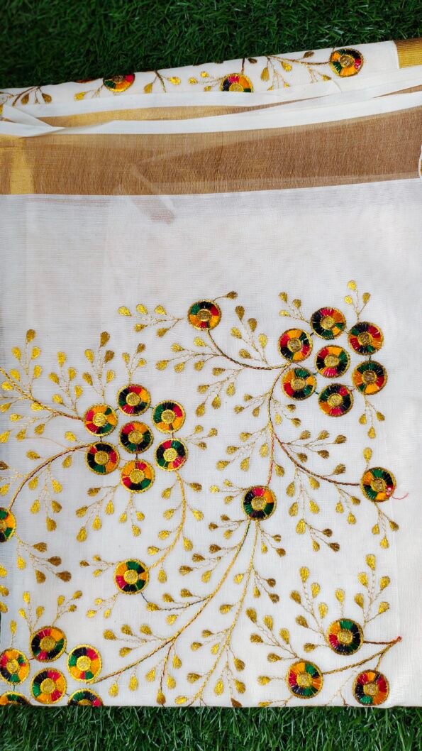 Kerala Set Saree - Traditional Kerala Kasavu Cotton Saree - Flowers for women